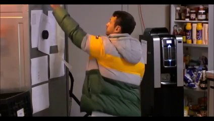 Jessie mag onder Mariska haar rokje kijken - 6 oktober 2019.