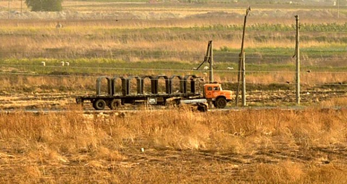 Terör örgütü YPG/PKK'da operasyon paniği! Sınır hattına bloklar sevk ediyorlar