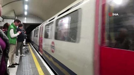 İngiltere'nin başkenti Londra'da Mega Star yaklaşık 10 yıl aradan sonra ilk defa konser verdi