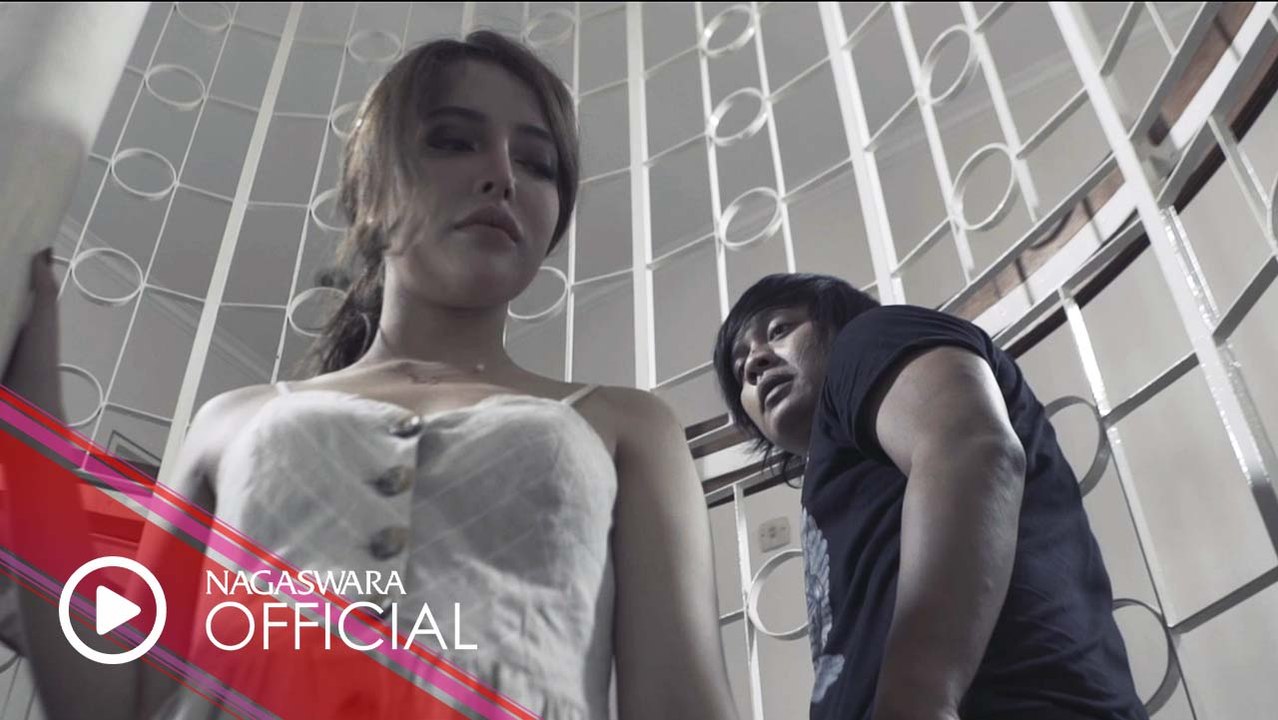 Angkasa - Cinta Dan Sakit Ini (Official Music Video NAGASWARA) #music