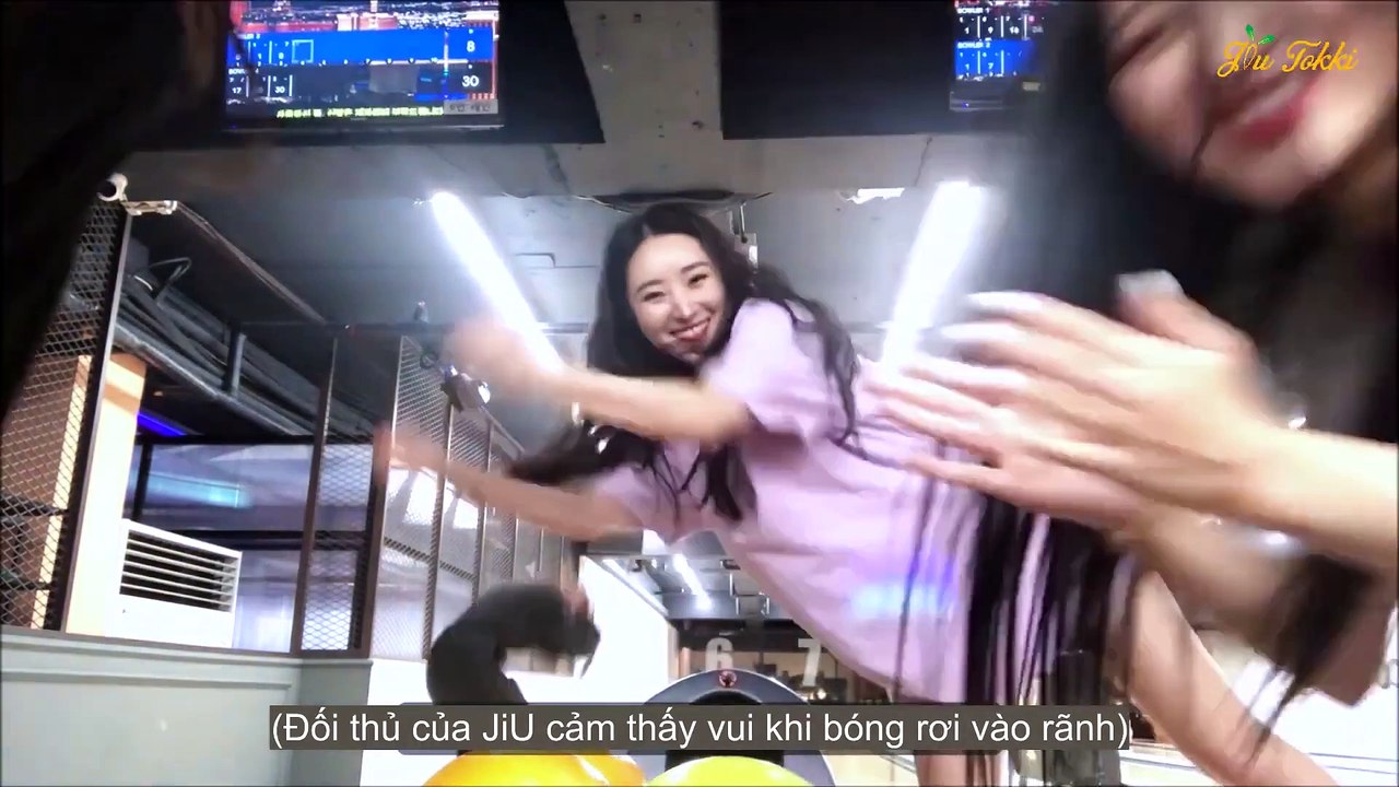 [VIETSUB][Dreamcatcher's VLOG] Play with Dreamcatcher! - Bowling Part