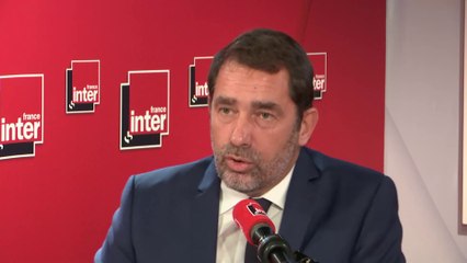 Attaque à la préfecture de police : Christophe Castaner souhaite un "signalement automatique" pour toute alerte