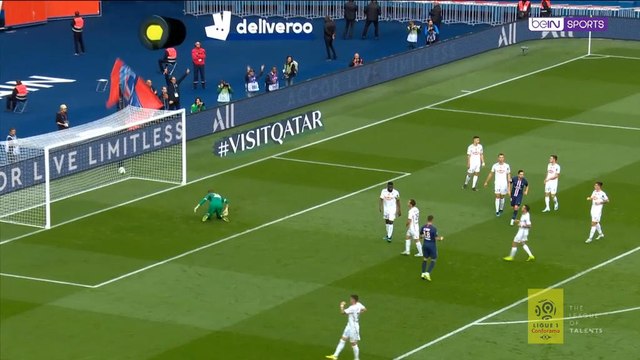 كرة قدم:الدوري الفرنسي: بي اس جي 4-0 أنجيه