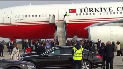 Cumhurbaşkanı Erdoğan Sırbistan'da - Havalimanı karşılama