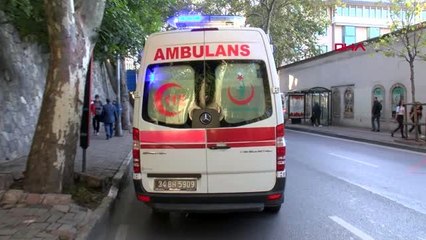 Beşiktaş'ta kaldırımda yürürken üzerine beton boru parçası düştü