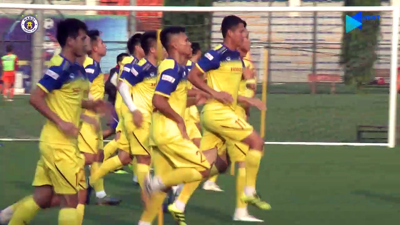 Ngày đầu tập luyện trong màu áo ĐTQG của Quang Hải, Duy Mạnh, Đức Huy,... diễn ra như thế nào?