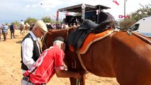 İzmir ödemiş'te rahvan at yarışları yapıldı