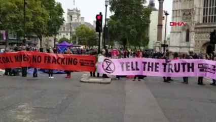 İklim protestocuları londra'yı kilitledi