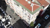Kadıköy'de riskli olduğu gerekçesiyle boşaltılan 5 katlı bina havadan görüntülendi