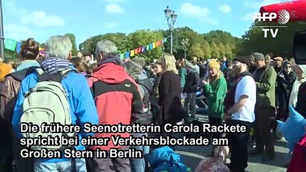 Bei Verkehrsblockade: Rackete fordert Klimanotstand