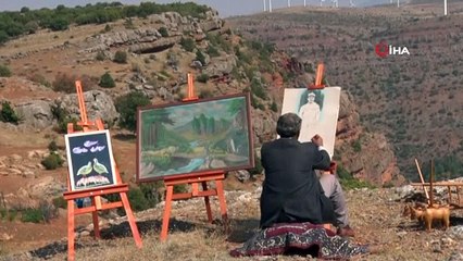 Tüm zorluklara rağmen sanattan vazgeçmediler