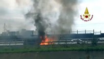 Rimini - Furgone a fuoco su autostrada A14 - 1 - (07.10.19)