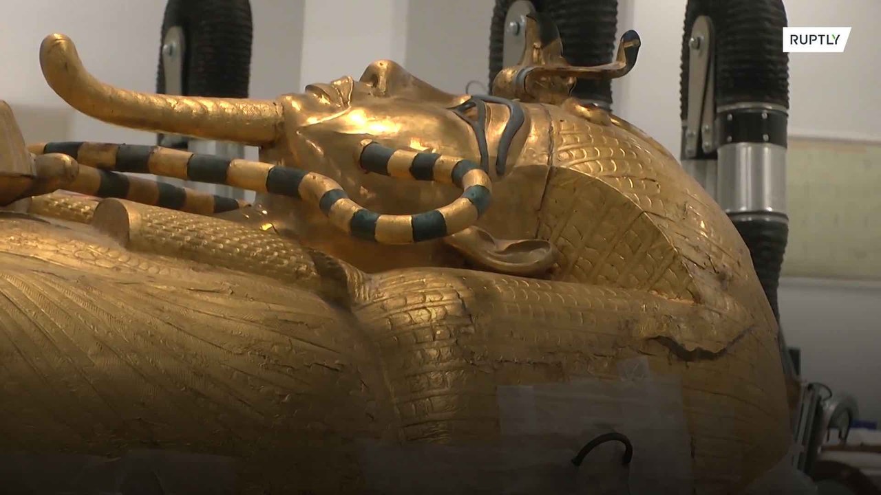 Comienza la restauración del sarcófago dorado del faraón Tutankamón