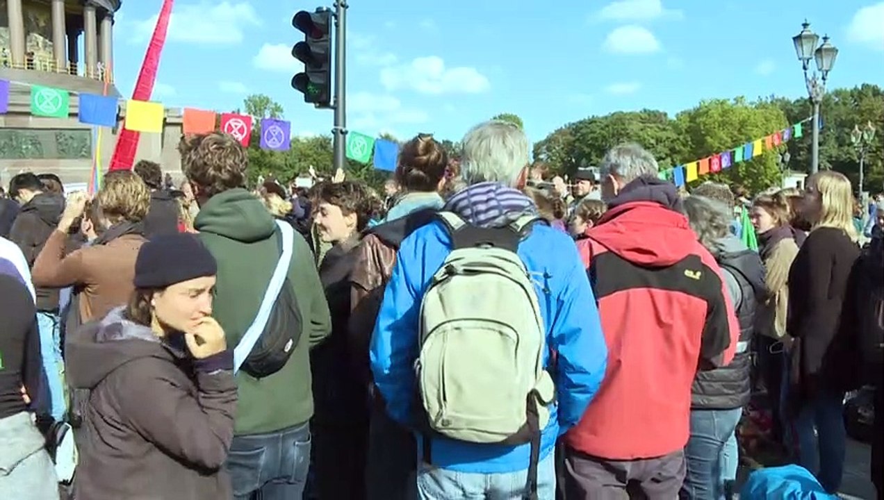 Klima-Bündnis legt Verkehr in Berlin lahm
