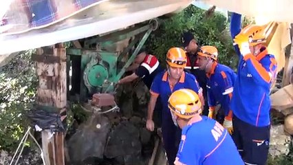 Definecilerin açtığı kuyuya düştü - BURSA