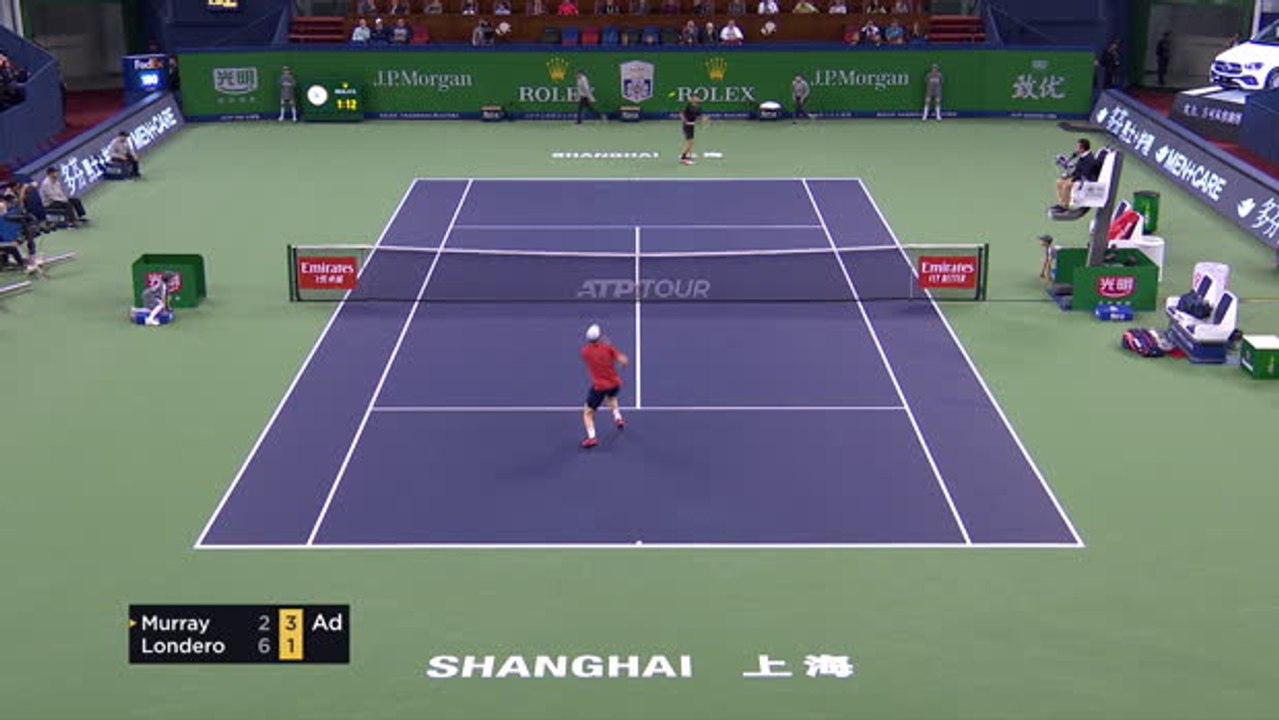 Murray fights back in style to beat Londero