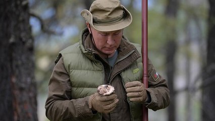 Putin celebra su cumpleaños con una caminata en Siberia