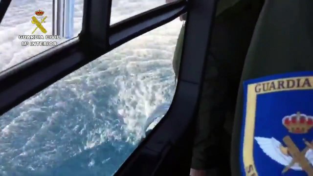 En Espagne, trois policiers étaient sauvés de la noyade par les trafiquants de drogue qu’ils poursuivaient