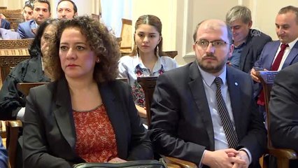 Azerbaycan'da tarihi belgeler sergilendi - BAKÜ