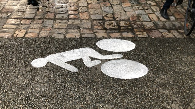 Les cyclistes alertent sur « l’effacement de la signalétique »