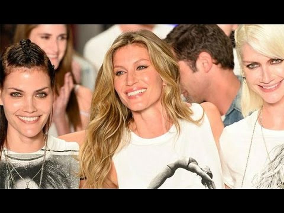 Gisele Bündchen: The Super Model's LAST RAMP WALK | SpotboyE