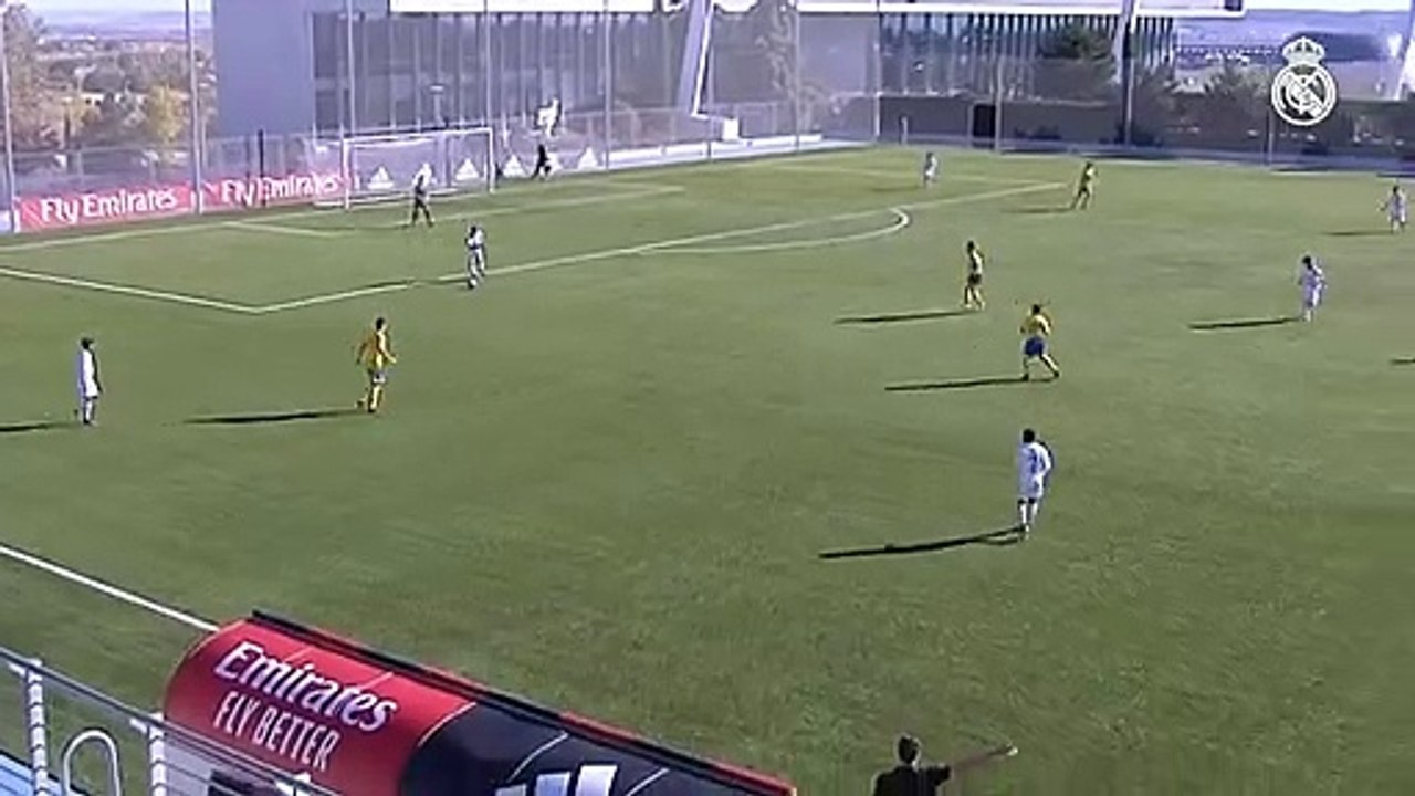 El primer gol del hijo de José Antonio Reyes con el Infantil A del Real Madrid