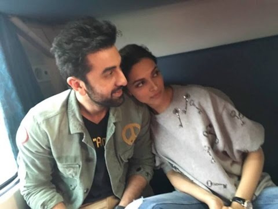 Ex-Lovers Ranbir Kapoor and Deepika Padukone SPENDS a Night Together In Train | SpotboyE