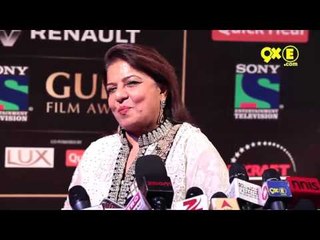 PRIYANKA'S CHOPRA'S Mom MADHU laughs off a question on Priyanka's wedding