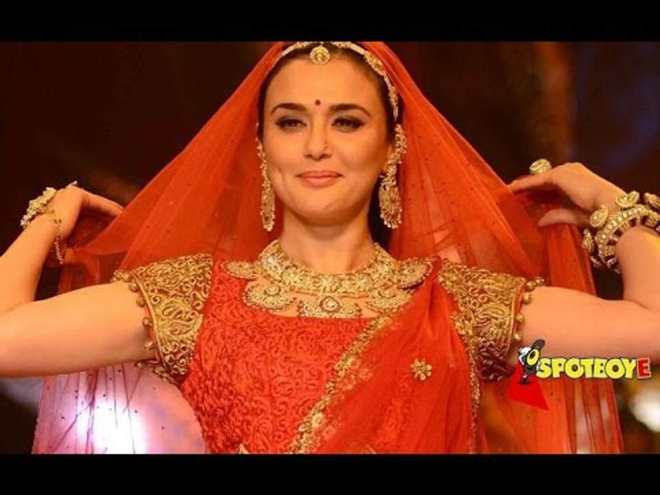 Preity Zinta Ties the knot with boyfriend Gene Goodenough in LA