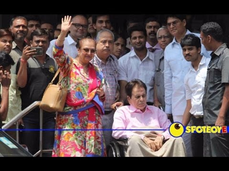Dilip Kumar discharged from hospital | Watch Video