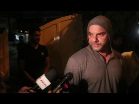 Sohail Khan ABUSING & MISBEHAVING with Media Reporters | CAUGHT ON CAMERA