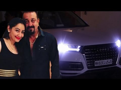 Manyata Dutt gifts hubby Sanjay Dutt an AUDI Q7 on his BIRTHDAY | Bollywood News