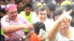 Rishi Kapoor and Randhir Kapoor SLAPS  Journalists, Fans during Ganesh Visarjan 2016 | SpotboyE
