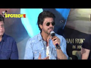 Shahrukh Khan Reveals his Gold Locket that has his Parents Inside at Raees Trailer Launch Event