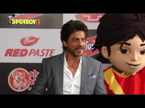 Shahrukh Khan, Deepika Padukone, Alia Bhatt at Nickelodeon’s Kids Choice Awards 2016 | SpotboyE