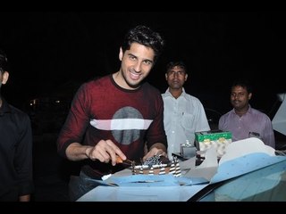 Download Video: SPOTTED: Sidharth Malhotra Celebrates his Birthday with Fans | SpotboyE