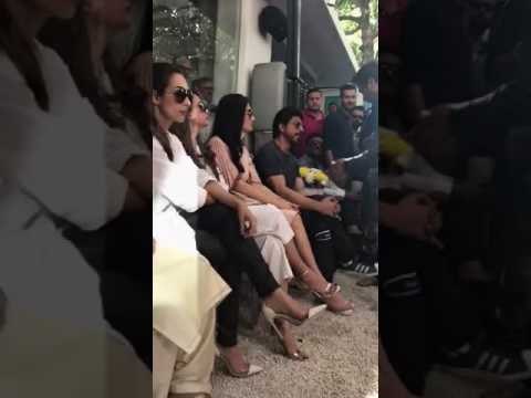 Shahrukh Khan, Malaika Arora , Amrita Arora at an Event | SpotboyE