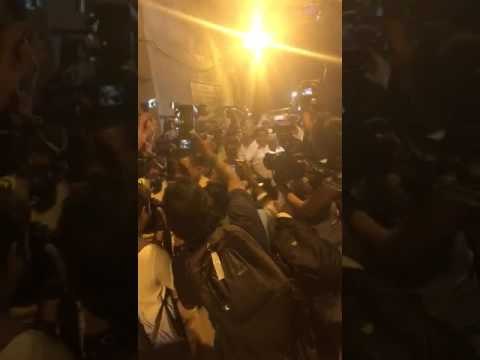 Amitabh Bachchan and Abhishek Bachchan at Late Om Puri's Residence | SpotboyE