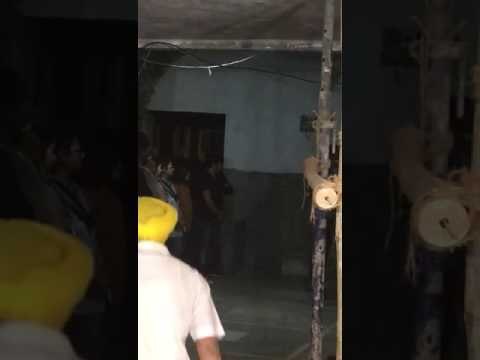 Anil Kapoor Arrives at Late Om Puri's Residence to Pay his last Respects | SpotboyE