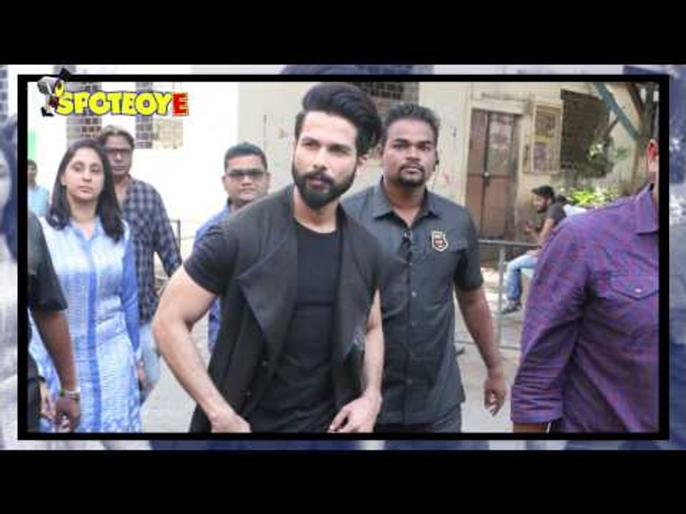 SPOTTED: Shahid Kapoor and Kangana Ranaut on the sets of Indian Idol 9 | SpotboyE
