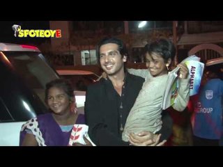 Zayed Khan Greets a Street Kid outside a Restaurant | SpotboyE