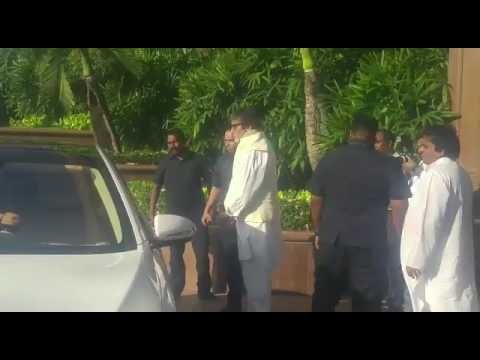 Amitabh Bachchan and Jaya Bachchan at Aishwarya Rai's Father's​ Prayer Meet | SpotboyE