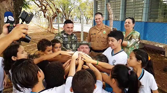PM Ambiental liberta dez pássaros que eram mantidos em cativeiro em Assis Chateaubriand