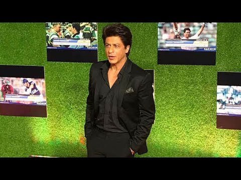 Shahrukh​ Khan at Sachin: A Billion Dreams Premiere | SpotboyE