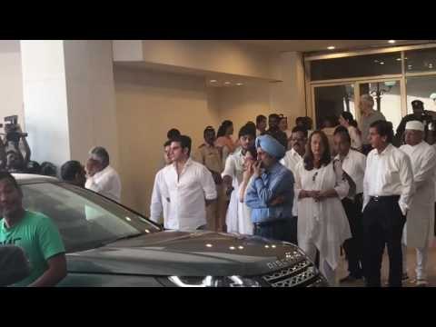 Arbaaz Khan at Vinod Khanna's Prayer Meet | SpotboyE