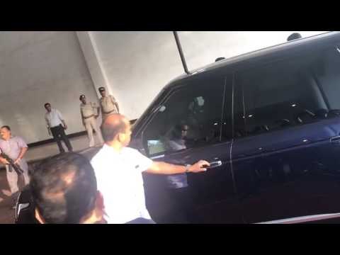 Akash Ambani at Vinod Khanna's Prayer Meet | SpotboyE