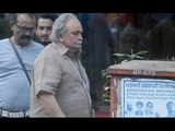 Rishi Kapoor Goes Unrecognised On The Streets Of Mumbai In His New Avatar | SpotboyE