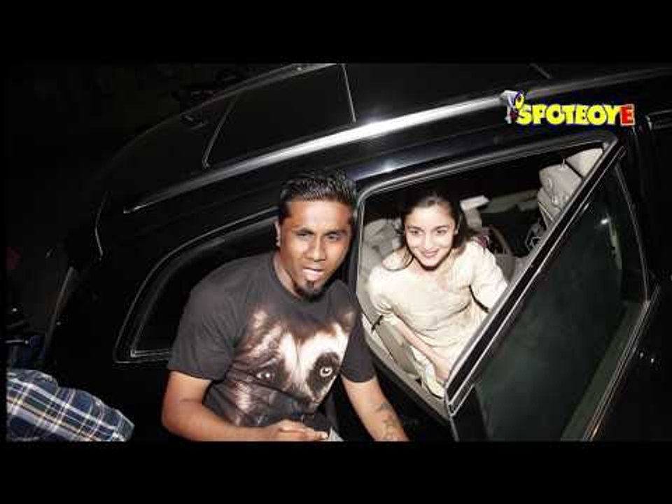 SPOTTED: Alia Bhatt Poses for the Shutterbugs at B'Blunt | SpotboyE