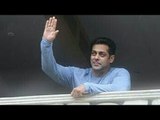 Eid Mubarak: Salman Khan wishes to all his fans standing outside Galaxy Apartment | SpotboyE