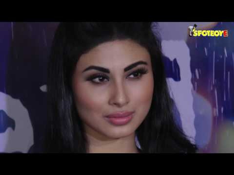 Mouni Roy's Toned Legs Are Raising Temperatures In Chicago | SpotboyE